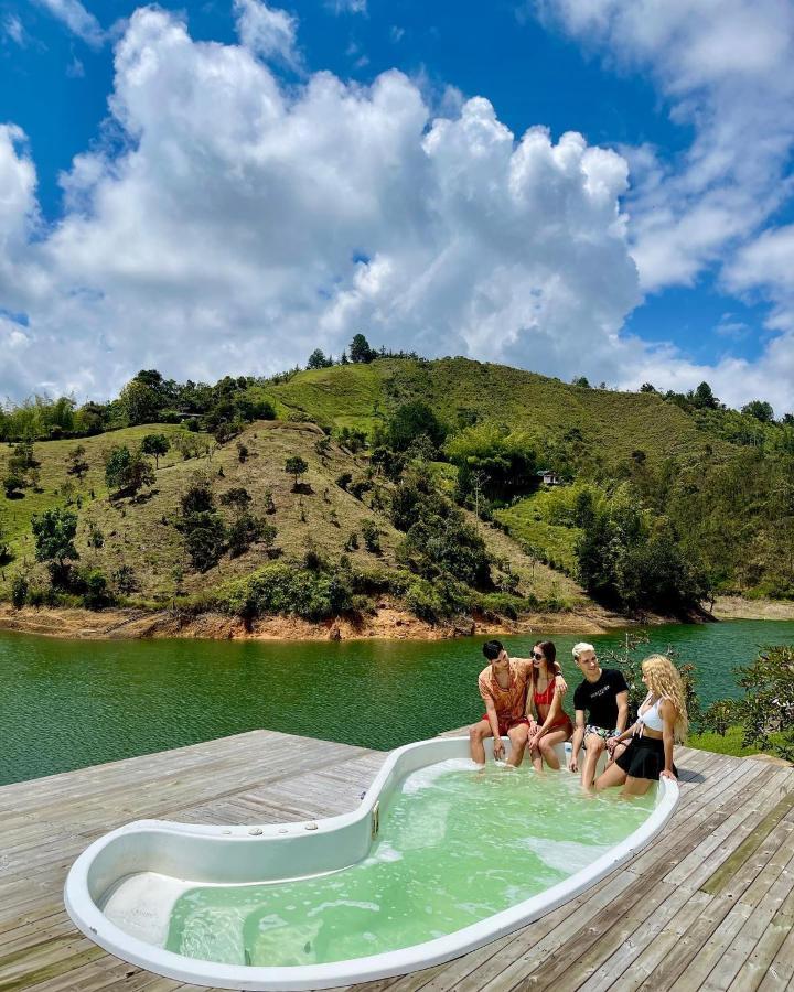 Aw Guatape Glamping Resort Экстерьер фото
