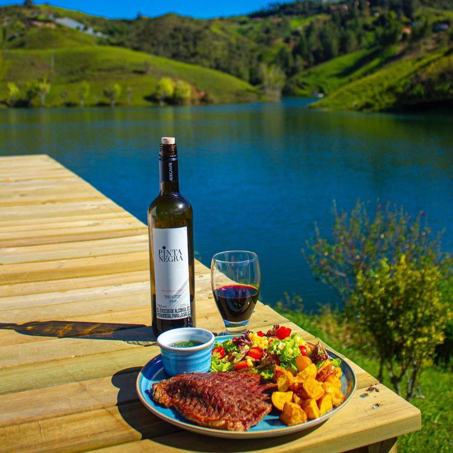 Aw Guatape Glamping Resort Экстерьер фото